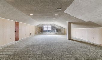 3104 N Pinecrest Dr, Bethany, OK 73008