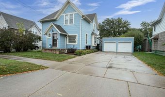 1208 N SUPERIOR St, Appleton, WI 54911