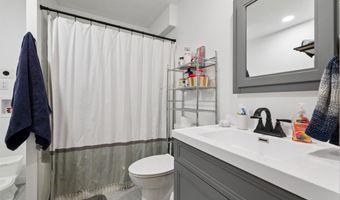 729 11th St SE, Altoona, IA 50009