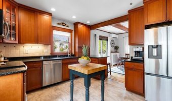 21 Bertram St, Beverly, MA 01915