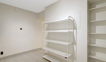307 YOAKUM Pkwy 1517, Alexandria, VA 22304