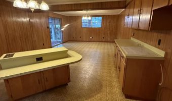 1085 Cherokee St, Biloxi, MS 39530