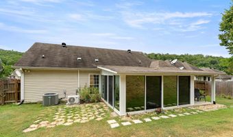 210 IRONWOOD Cir, Alabaster, AL 35007