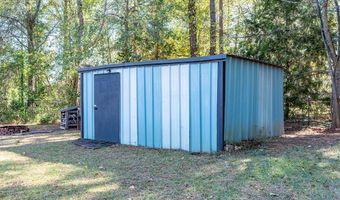 4506 Chateau Dr, Albany, GA 31721