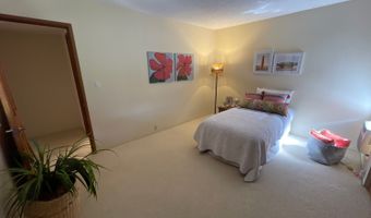 319 Kaelepulu Dr 202, Kailua, HI 96734