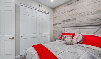 250 W QUEEN CREEK Rd 145, Chandler, AZ 85248