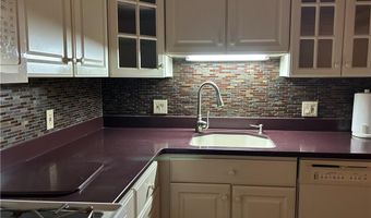 200 Hoffman Ave 206, Cranston, RI 02920