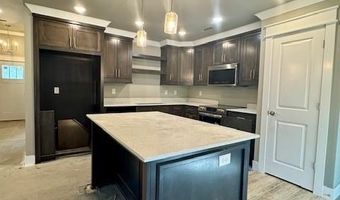 2 St Andrews Cir, Bella Vista, AR 72715