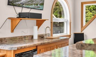 30 Beaver Bog Ln, Abbot, ME 04406