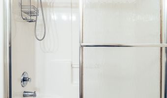 7 Claypole Ln, Bella Vista, AR 72715