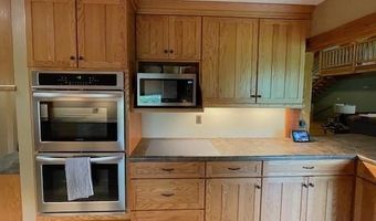 577 Schluersburg Rd, Augusta, MO 63332