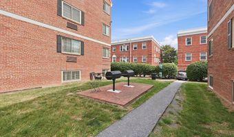 906 S WASHINGTON St S 307, Alexandria, VA 22314