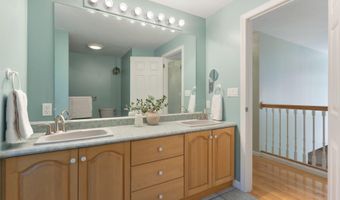 352 Log Cabin Rd, Arundel, ME 04046