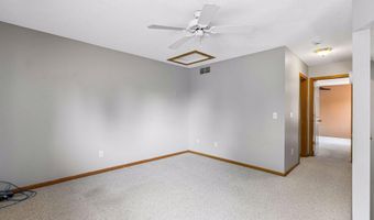 3849 Stonehaven Ct, Anoka, MN 55303