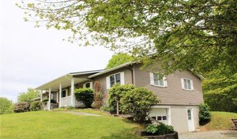 762 George Eggers Rd, Banner Elk, NC 28604
