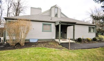 312 Old Meadow Dr 312, Amherst, NY 14051