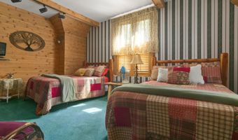 1532 34th St, Allegan, MI 49010