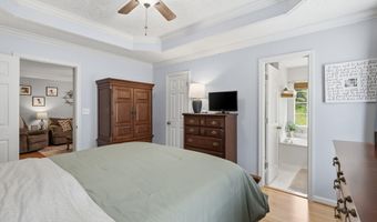 133 LAKE Ter, Alabaster, AL 35007