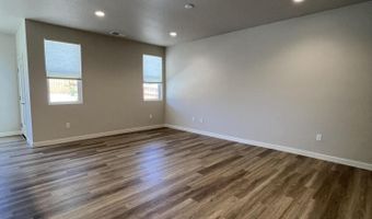 576 Country Hollow Dr, Fernley, NV 89408