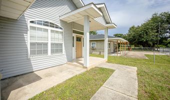 345 Bowen St, Biloxi, MS 39530