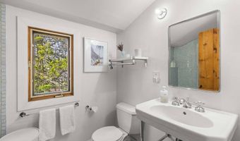 117 Squaw Rd, East Hampton, NY 11937