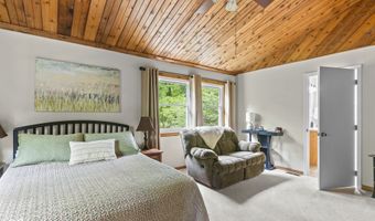 594 E Harrod Rd, Austin, IN 47102