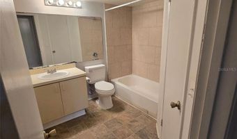 300 LAKEPOINTE Dr 204, Altamonte Springs, FL 32701