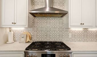 301 OGDEN Ln, Alamo Heights, TX 78209