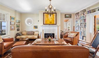 41 Walcott Ave, Jamestown, RI 02835