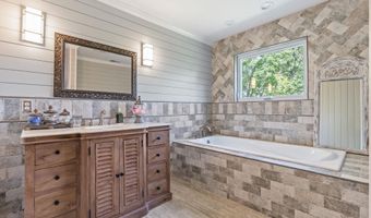 126 HICKORY HILLS Dr, Alabaster, AL 35007