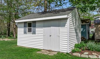 47 Terrylynn Dr, Angola, NY 14006