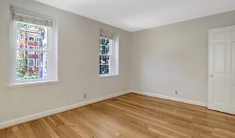 4810 29TH St S #A2, Arlington, VA 22206