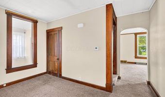 127 Walnut St, Ashville, OH 43103