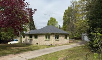 7892 OLD 101 Rd, Armstrong Creek, WI 54103