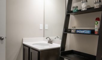 438 Auburn Sta, Auburn, GA 30011