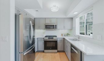 801 Chinle Ave E, Boulder, CO 80304