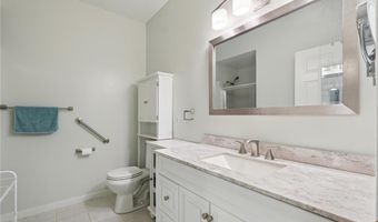 6574 154th St W 118, Apple Valley, MN 55124