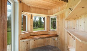 527 Aspen Dr, Bonners Ferry, ID 83805