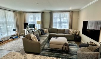 61 Brentwood Cir 66, Danbury, CT 06810