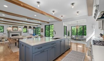 8279 Revado Hills Ct, Ada, MI 49301