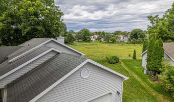 7549 W Village Crest Dr, Madison, WI 53719