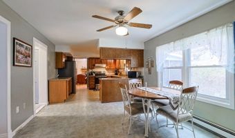 4 Panorama Dr, Alloway, NJ 07461