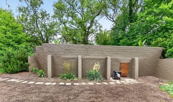 1980 Hillside Dr, Columbus, OH 43221