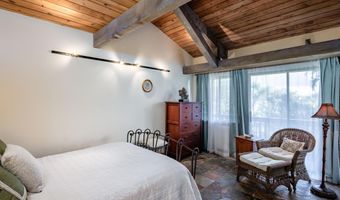 1780 Kauhikoa Rd, Haiku, HI 96708