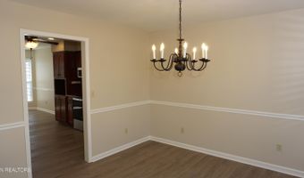 867 Westgate Dr, Alcoa, TN 37701