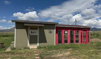 180 Snell Rd, Carrizozo, NM 88301