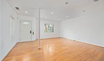 17420 Collins St, Encino, CA 91316