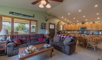 14 Absoraka Dr, Cody, WY 82414