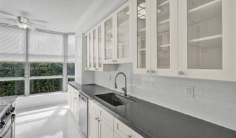 3500 Mystic Pointe Dr 105, Aventura, FL 33180