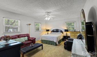 3326 Dunaire Dr, Charlotte, NC 28205